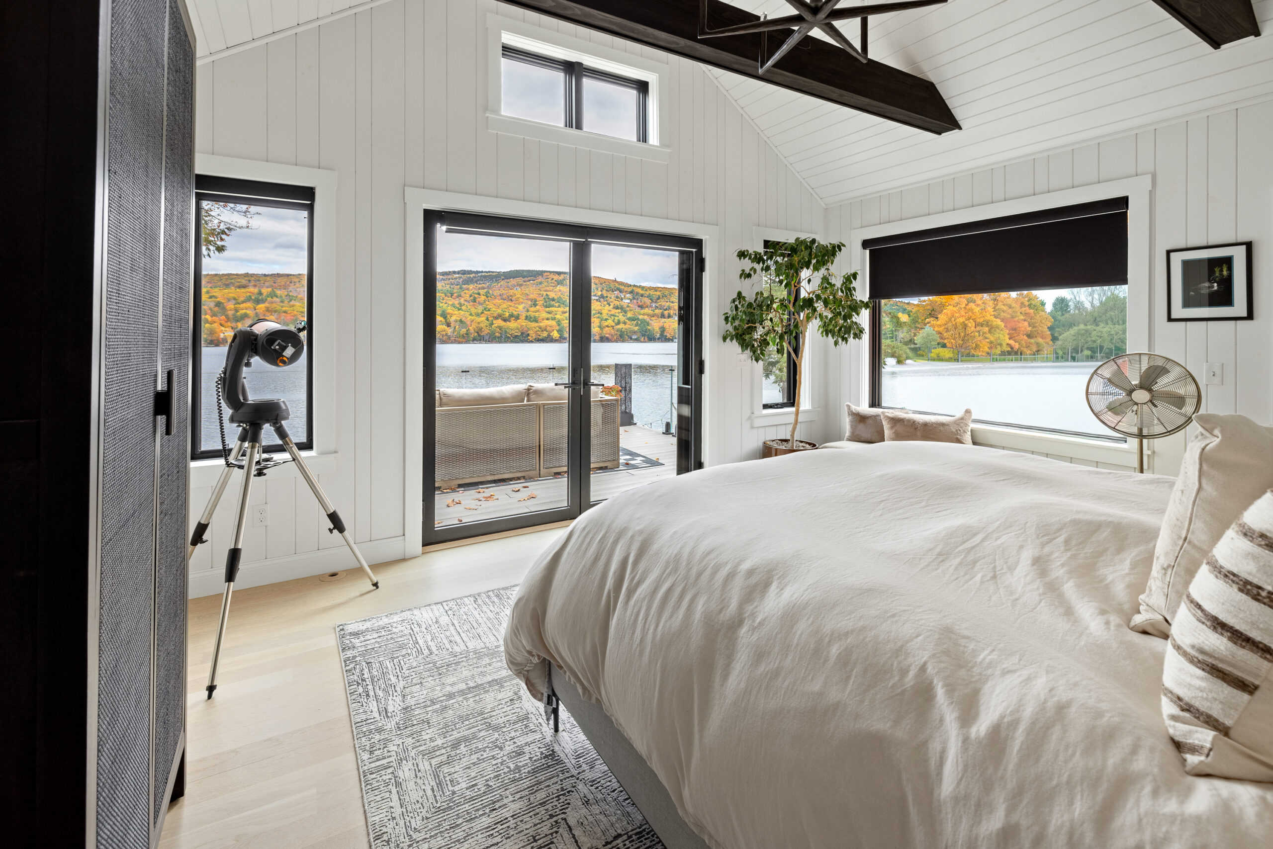 Lake Sunapee Lake House Bedroom Addition