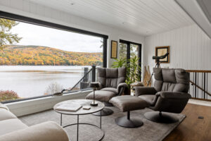 Lake Sunapee sitting room addition